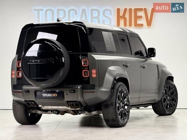 Зелений Ленд Ровер Дефендер, об'ємом двигуна 4.39 л та пробігом 3 тис. км за 255000 $, фото 9 на Automoto.ua