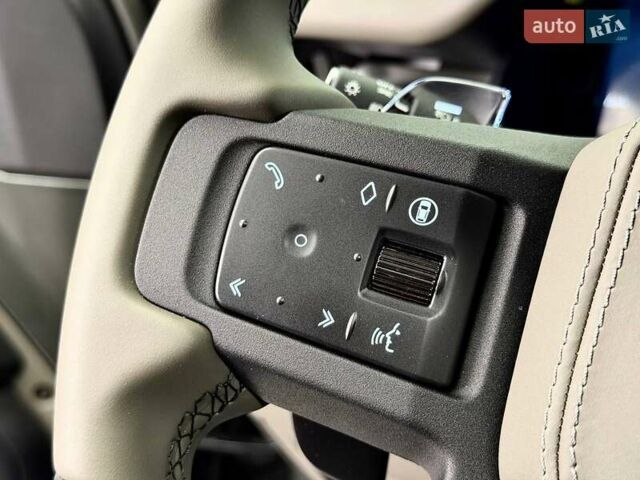 Зелений Ленд Ровер Дефендер, об'ємом двигуна 4.39 л та пробігом 3 тис. км за 255000 $, фото 62 на Automoto.ua