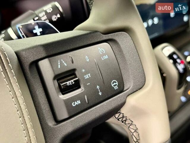 Зелений Ленд Ровер Дефендер, об'ємом двигуна 4.39 л та пробігом 3 тис. км за 255000 $, фото 64 на Automoto.ua