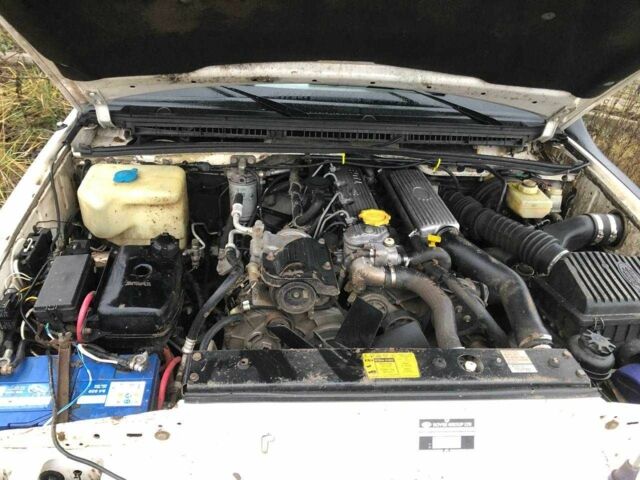 Белый Ленд Ровер Дискавери, объемом двигателя 2.5 л и пробегом 334 тыс. км за 6900 $, фото 6 на Automoto.ua