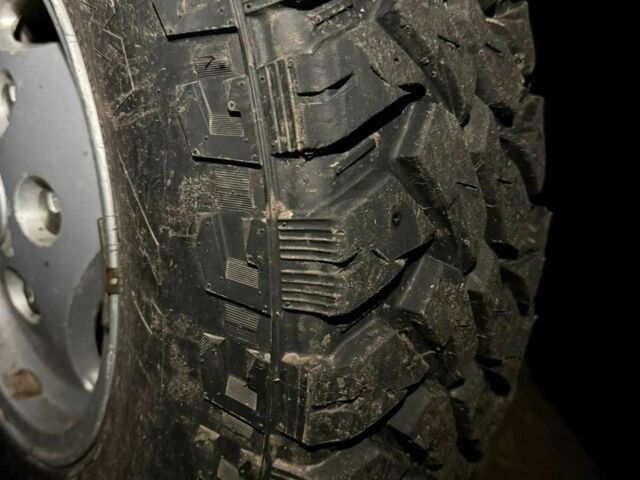 Белый Ленд Ровер Дискавери, объемом двигателя 2.5 л и пробегом 334 тыс. км за 6900 $, фото 7 на Automoto.ua