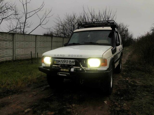 Белый Ленд Ровер Дискавери, объемом двигателя 2.5 л и пробегом 334 тыс. км за 6900 $, фото 1 на Automoto.ua