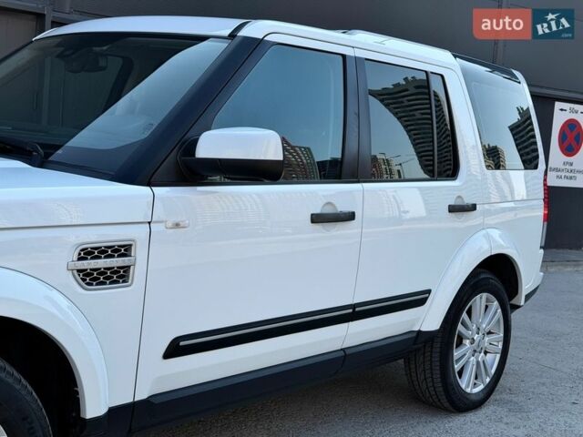 Белый Ленд Ровер Дискавери, объемом двигателя 3 л и пробегом 320 тыс. км за 13450 $, фото 10 на Automoto.ua