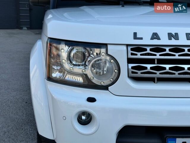 Белый Ленд Ровер Дискавери, объемом двигателя 3 л и пробегом 320 тыс. км за 13450 $, фото 4 на Automoto.ua