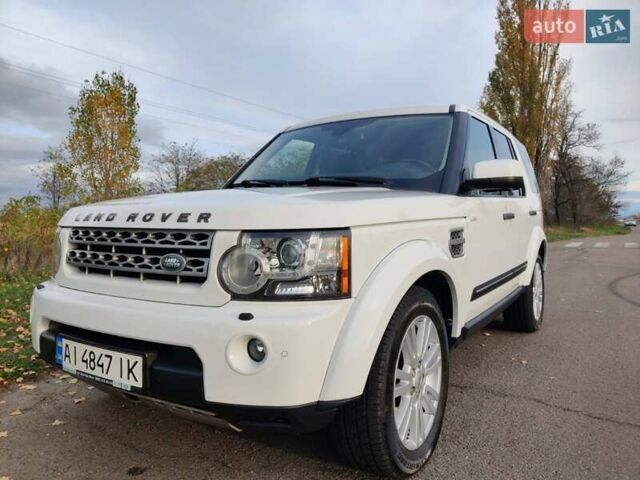 Білий Ленд Ровер Діскавері, об'ємом двигуна 3 л та пробігом 316 тис. км за 14800 $, фото 12 на Automoto.ua