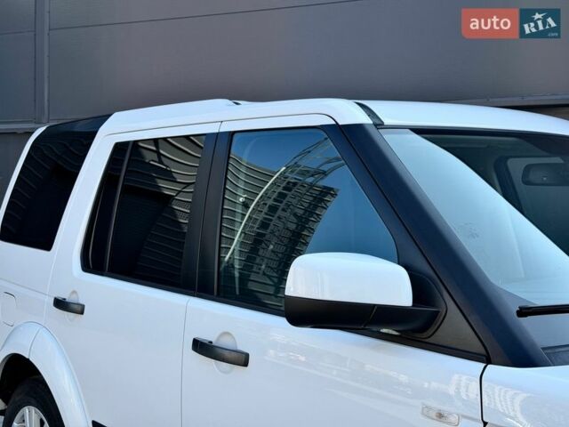 Белый Ленд Ровер Дискавери, объемом двигателя 3 л и пробегом 320 тыс. км за 13450 $, фото 7 на Automoto.ua