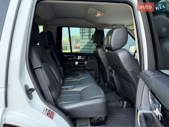 Белый Ленд Ровер Дискавери, объемом двигателя 3 л и пробегом 250 тыс. км за 16000 $, фото 21 на Automoto.ua