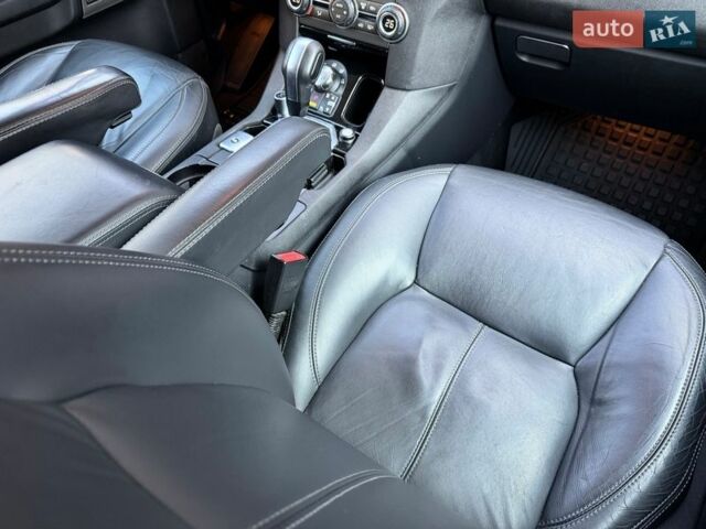 Белый Ленд Ровер Дискавери, объемом двигателя 3 л и пробегом 320 тыс. км за 13450 $, фото 37 на Automoto.ua