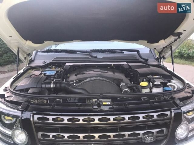 Білий Ленд Ровер Діскавері, об'ємом двигуна 2.99 л та пробігом 168 тис. км за 20800 $, фото 19 на Automoto.ua