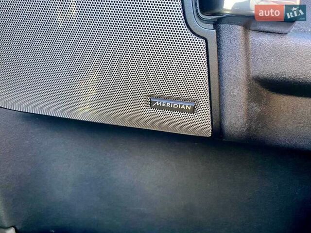 Білий Ленд Ровер Діскавері, об'ємом двигуна 2.99 л та пробігом 198 тис. км за 19900 $, фото 14 на Automoto.ua