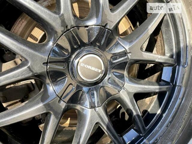 Белый Ленд Ровер Дискавери, объемом двигателя 2.99 л и пробегом 184 тыс. км за 16499 $, фото 8 на Automoto.ua