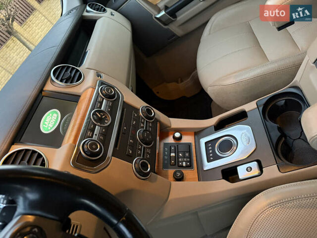 Белый Ленд Ровер Дискавери, объемом двигателя 3 л и пробегом 190 тыс. км за 19000 $, фото 11 на Automoto.ua