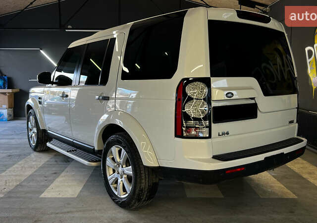 Білий Ленд Ровер Діскавері, об'ємом двигуна 3 л та пробігом 173 тис. км за 22950 $, фото 3 на Automoto.ua