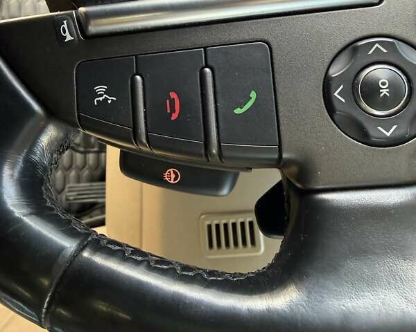 Белый Ленд Ровер Дискавери, объемом двигателя 3 л и пробегом 175 тыс. км за 24000 $, фото 23 на Automoto.ua