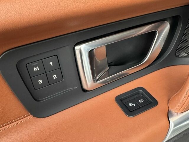 Белый Ленд Ровер Дискавери, объемом двигателя 2 л и пробегом 145 тыс. км за 18800 $, фото 15 на Automoto.ua