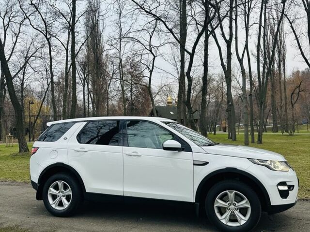 Білий Ленд Ровер Діскавері, об'ємом двигуна 2.2 л та пробігом 186 тис. км за 17200 $, фото 6 на Automoto.ua