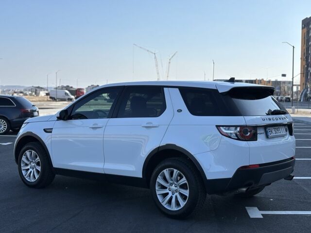 Білий Ленд Ровер Діскавері, об'ємом двигуна 2 л та пробігом 173 тис. км за 14200 $, фото 6 на Automoto.ua