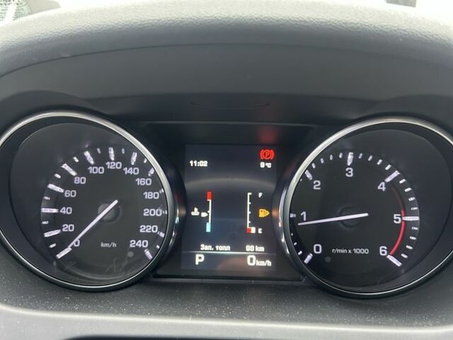 Ленд Ровер Дискавери 2015 в Староконстантинов на Automoto.ua Белый Ленд Ровер Дискавери, объемом двигателя 2 л и пробегом 220 тыс. км за 22000 $, фото 3 на Automoto.ua