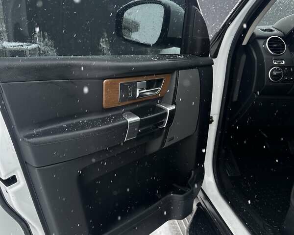 Белый Ленд Ровер Дискавери, объемом двигателя 3 л и пробегом 180 тыс. км за 19999 $, фото 18 на Automoto.ua