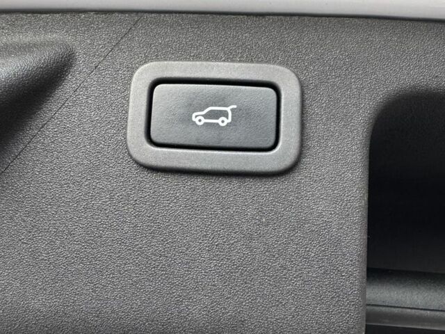 Белый Ленд Ровер Дискавери, объемом двигателя 2 л и пробегом 145 тыс. км за 18800 $, фото 23 на Automoto.ua