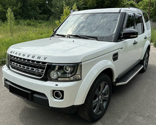 Білий Ленд Ровер Діскавері, об'ємом двигуна 3 л та пробігом 176 тис. км за 24900 $, фото 2 на Automoto.ua