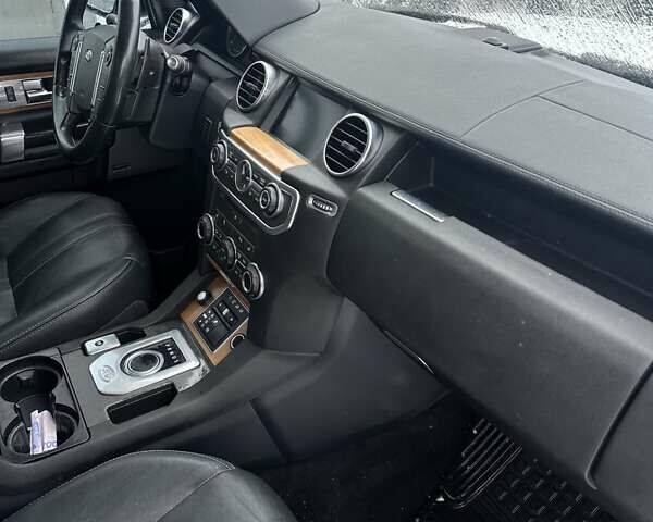 Белый Ленд Ровер Дискавери, объемом двигателя 3 л и пробегом 180 тыс. км за 19999 $, фото 14 на Automoto.ua