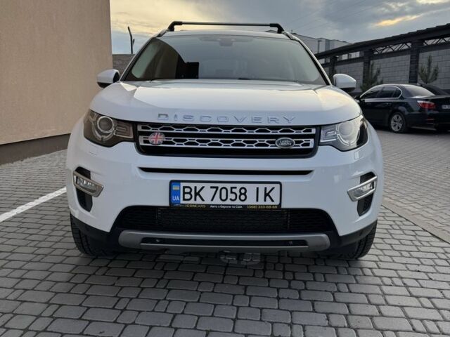 Белый Ленд Ровер Дискавери, объемом двигателя 2 л и пробегом 145 тыс. км за 18800 $, фото 2 на Automoto.ua