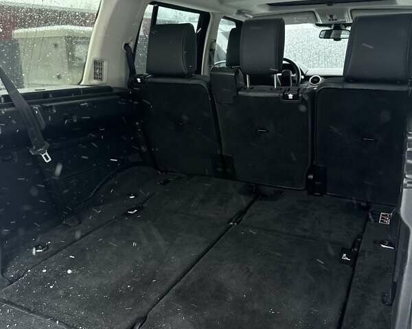 Белый Ленд Ровер Дискавери, объемом двигателя 3 л и пробегом 180 тыс. км за 19999 $, фото 28 на Automoto.ua