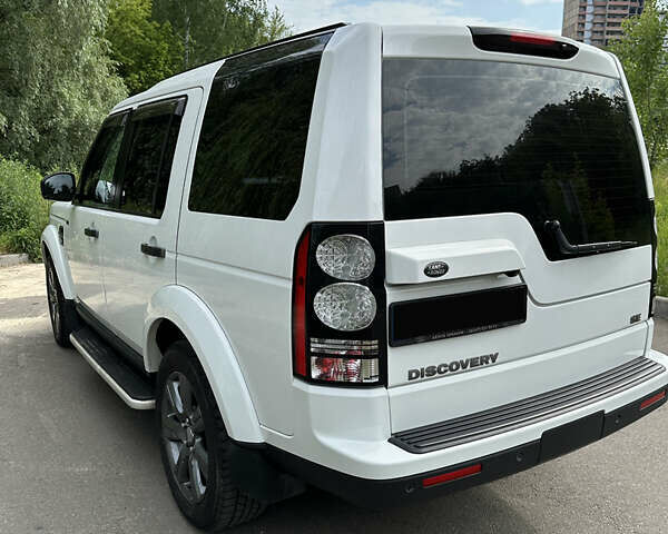 Білий Ленд Ровер Діскавері, об'ємом двигуна 3 л та пробігом 176 тис. км за 24900 $, фото 3 на Automoto.ua