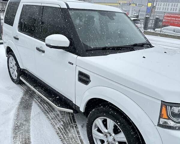 Белый Ленд Ровер Дискавери, объемом двигателя 3 л и пробегом 180 тыс. км за 19999 $, фото 1 на Automoto.ua