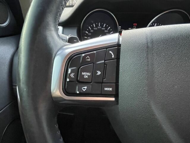 Білий Ленд Ровер Діскавері, об'ємом двигуна 2.2 л та пробігом 196 тис. км за 20999 $, фото 21 на Automoto.ua