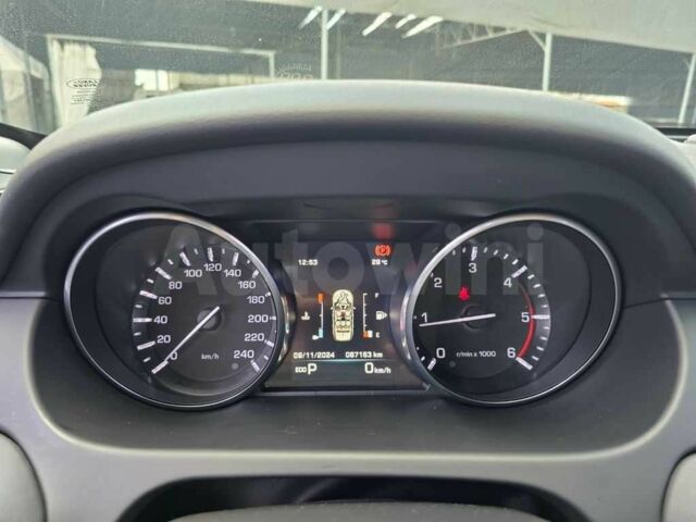 Білий Ленд Ровер Діскавері, об'ємом двигуна 0 л та пробігом 67 тис. км за 12500 $, фото 9 на Automoto.ua