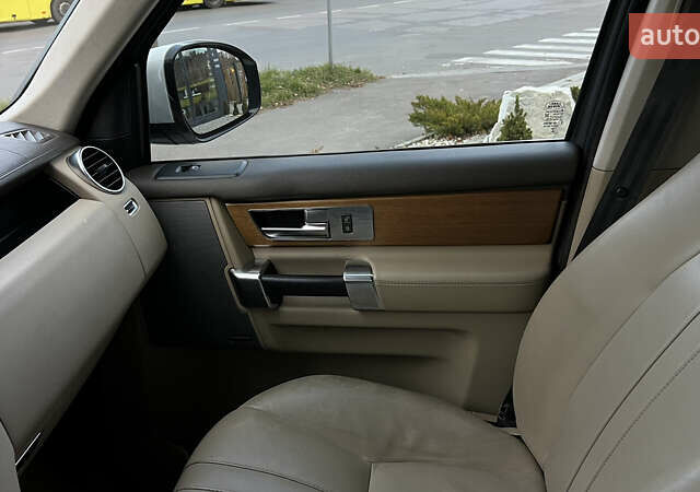 Белый Ленд Ровер Дискавери, объемом двигателя 2.99 л и пробегом 170 тыс. км за 24000 $, фото 15 на Automoto.ua