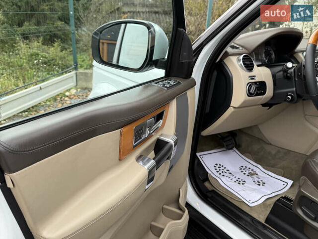 Белый Ленд Ровер Дискавери, объемом двигателя 3 л и пробегом 180 тыс. км за 19850 $, фото 58 на Automoto.ua