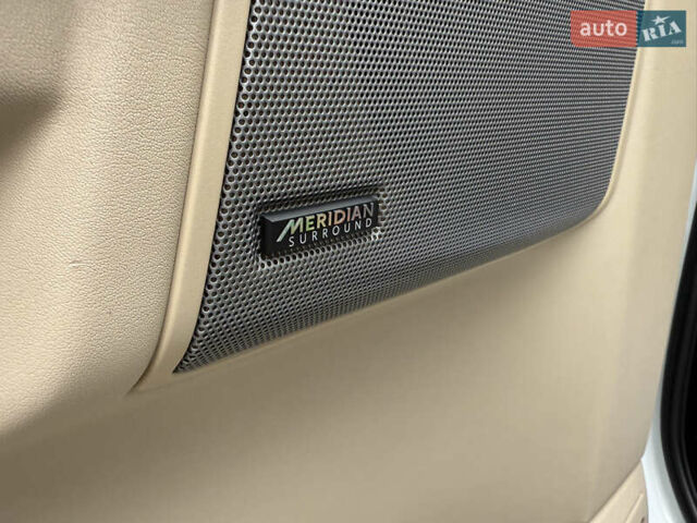 Белый Ленд Ровер Дискавери, объемом двигателя 3 л и пробегом 185 тыс. км за 18250 $, фото 58 на Automoto.ua