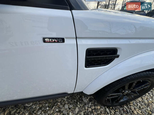 Білий Ленд Ровер Діскавері, об'ємом двигуна 2.99 л та пробігом 140 тис. км за 23999 $, фото 39 на Automoto.ua