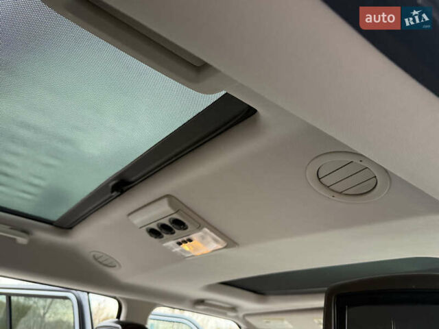 Белый Ленд Ровер Дискавери, объемом двигателя 3 л и пробегом 180 тыс. км за 19850 $, фото 81 на Automoto.ua