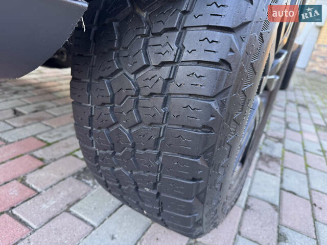 Белый Ленд Ровер Дискавери, объемом двигателя 3 л и пробегом 210 тыс. км за 19500 $, фото 19 на Automoto.ua