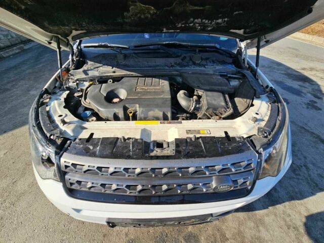 Білий Ленд Ровер Діскавері, об'ємом двигуна 2 л та пробігом 193 тис. км за 5600 $, фото 5 на Automoto.ua