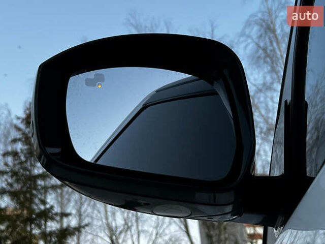 Белый Ленд Ровер Дискавери, объемом двигателя 2.99 л и пробегом 170 тыс. км за 21900 $, фото 21 на Automoto.ua