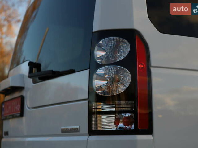 Белый Ленд Ровер Дискавери, объемом двигателя 3 л и пробегом 192 тыс. км за 18899 $, фото 55 на Automoto.ua