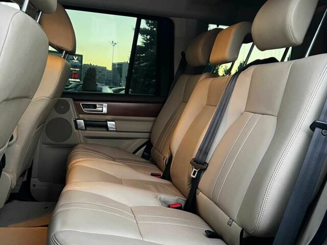 Білий Ленд Ровер Діскавері, об'ємом двигуна 3 л та пробігом 170 тис. км за 21900 $, фото 20 на Automoto.ua