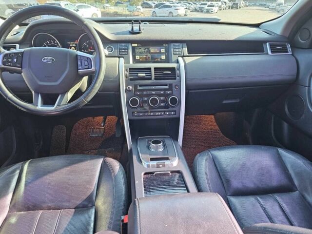 Білий Ленд Ровер Діскавері, об'ємом двигуна 2 л та пробігом 193 тис. км за 5600 $, фото 8 на Automoto.ua