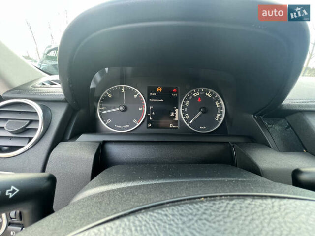 Білий Ленд Ровер Діскавері, об'ємом двигуна 2.99 л та пробігом 140 тис. км за 23999 $, фото 27 на Automoto.ua