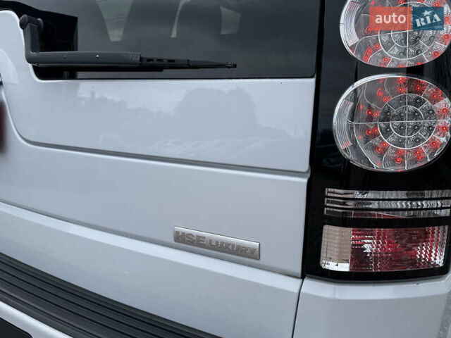 Белый Ленд Ровер Дискавери, объемом двигателя 3 л и пробегом 180 тыс. км за 19850 $, фото 28 на Automoto.ua