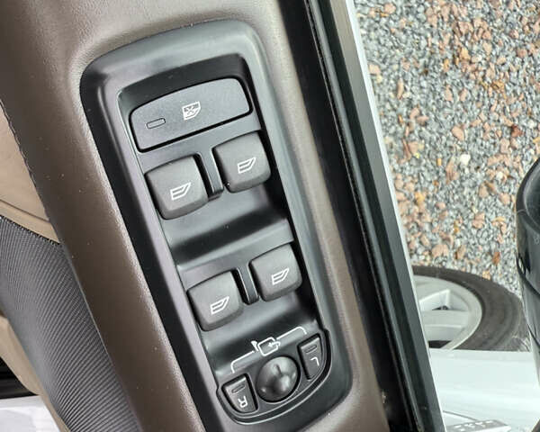 Ленд Ровер Дискавери 2016 в Дрогобыче на Automoto.ua Белый Ленд Ровер Дискавери, объемом двигателя 3 л и пробегом 112 тыс. км за 23500 $, фото 84 на Automoto.ua