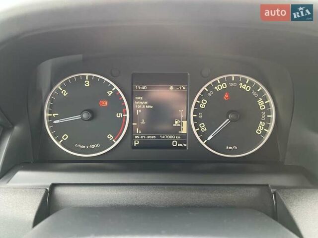 Белый Ленд Ровер Дискавери, объемом двигателя 2.99 л и пробегом 148 тыс. км за 23500 $, фото 16 на Automoto.ua