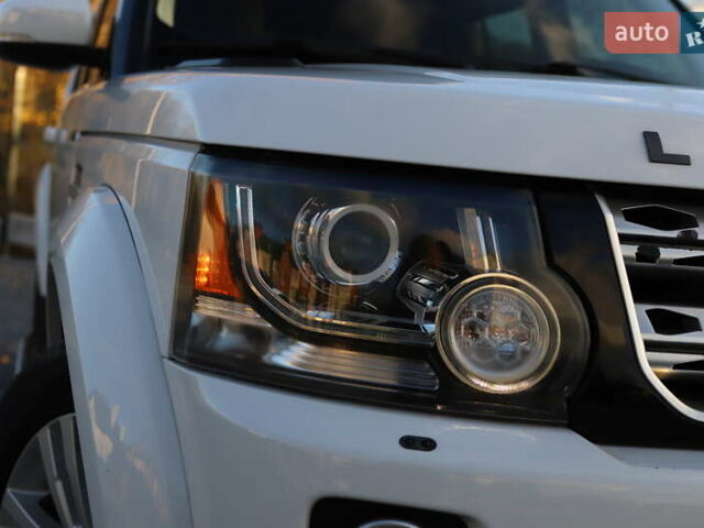 Белый Ленд Ровер Дискавери, объемом двигателя 3 л и пробегом 192 тыс. км за 18899 $, фото 40 на Automoto.ua