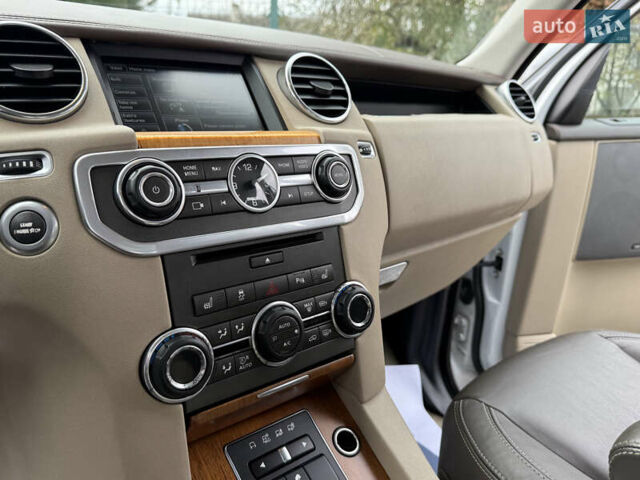 Ленд Ровер Дискавери 2016 в Дрогобыче на Automoto.ua Белый Ленд Ровер Дискавери, объемом двигателя 3 л и пробегом 112 тыс. км за 23500 $, фото 53 на Automoto.ua