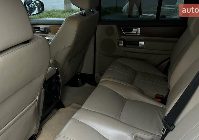 Белый Ленд Ровер Дискавери, объемом двигателя 2.99 л и пробегом 170 тыс. км за 24000 $, фото 29 на Automoto.ua